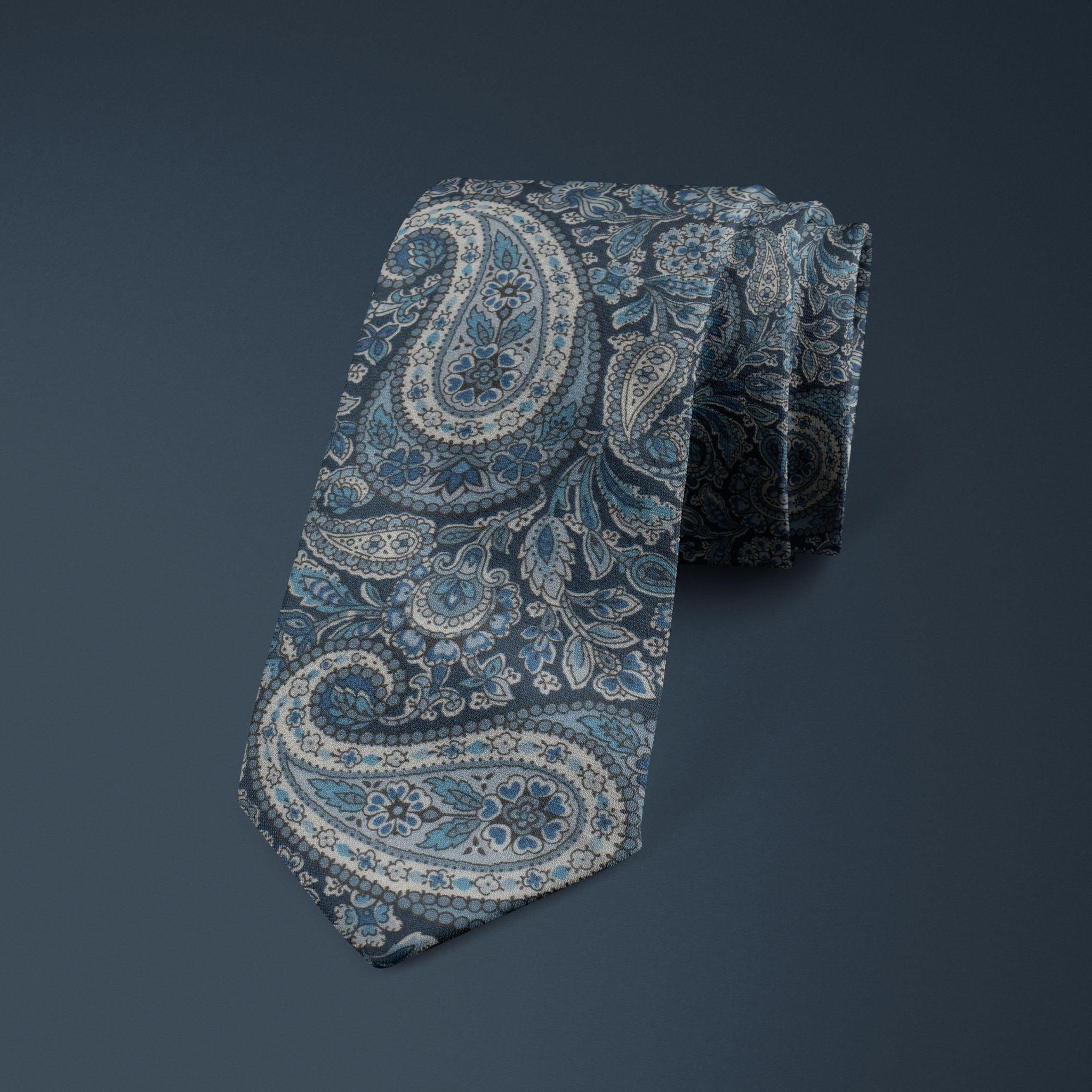 Lee Manor Blue - Black Tie