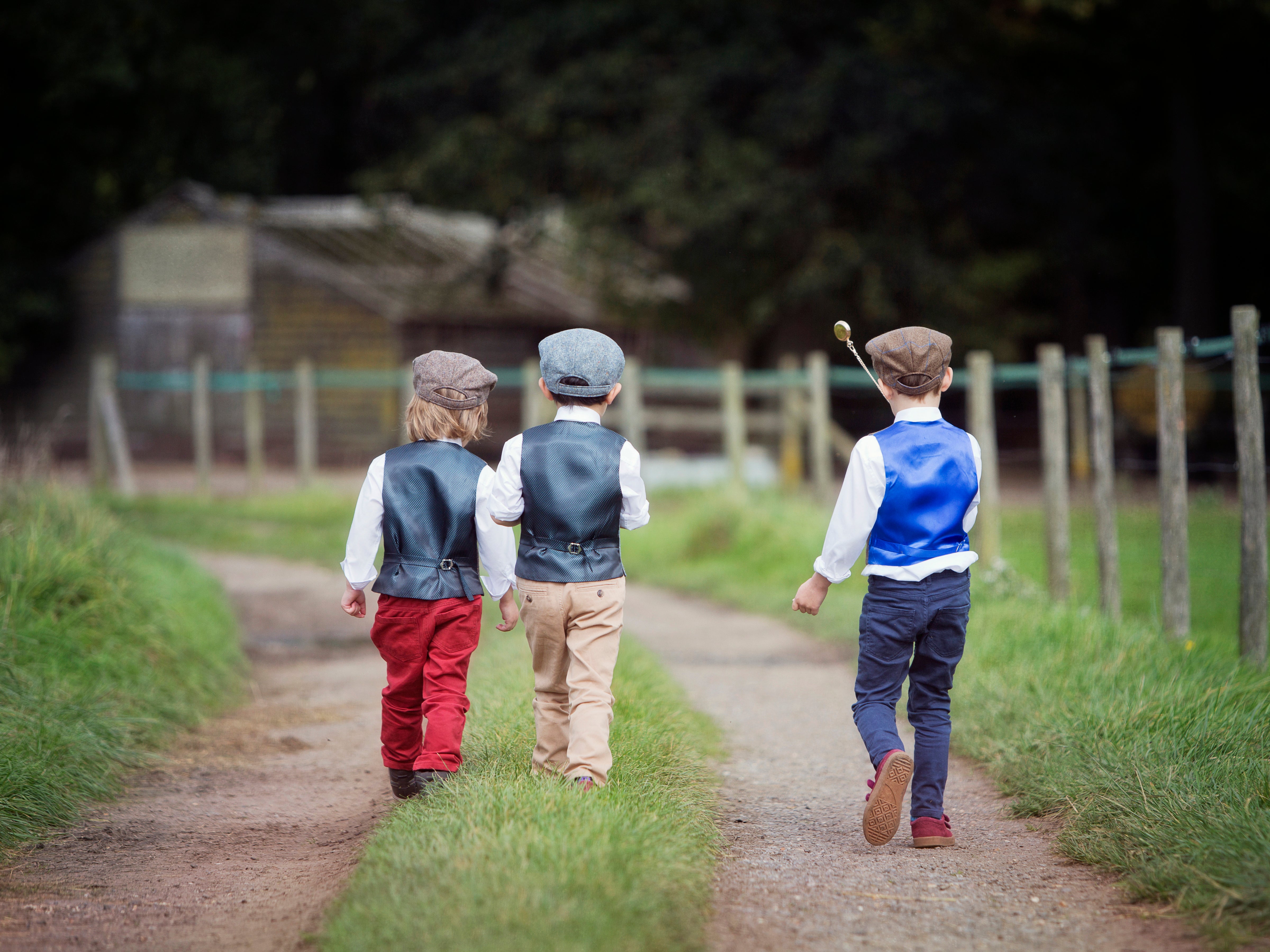 Kids Tweed Accessory Hire Package