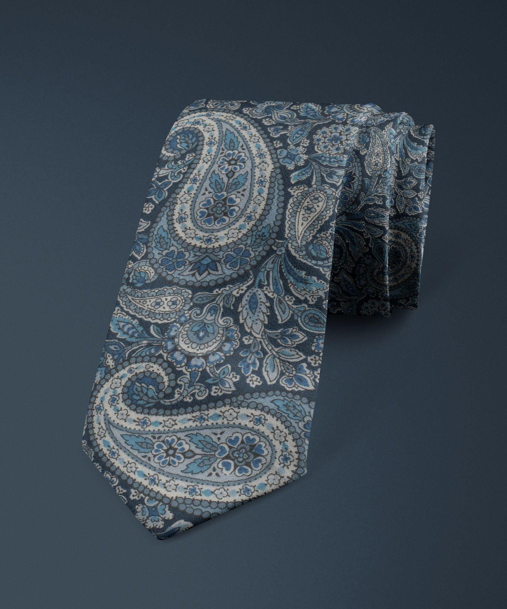 Lee Manor Blue - Black Tie 